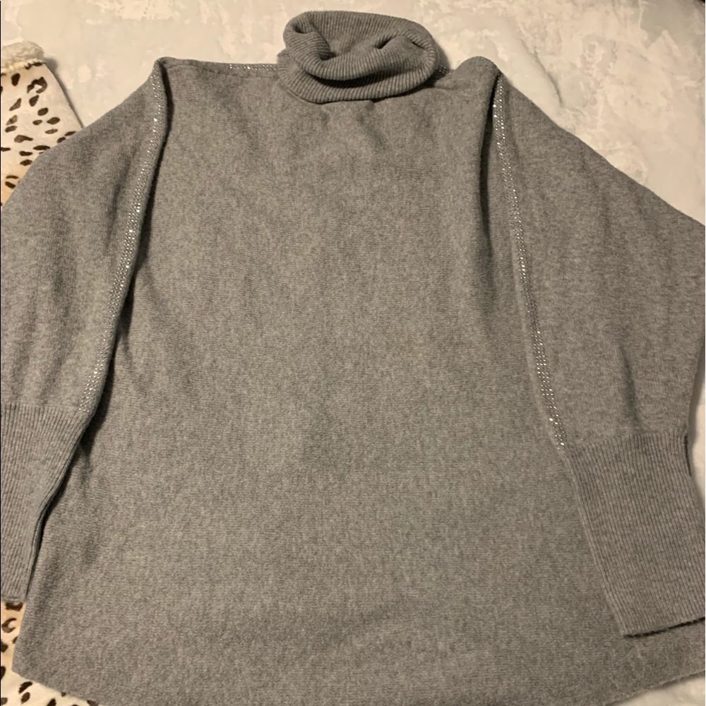 turtle neck sweatshirt